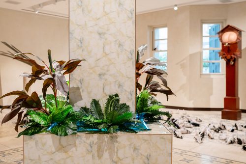 Michal Luft, Untitled III, 2021' wood, faux marble panels, artificial plants, sound, lighting, varying dimensions<br />
Photography: Neta Cones