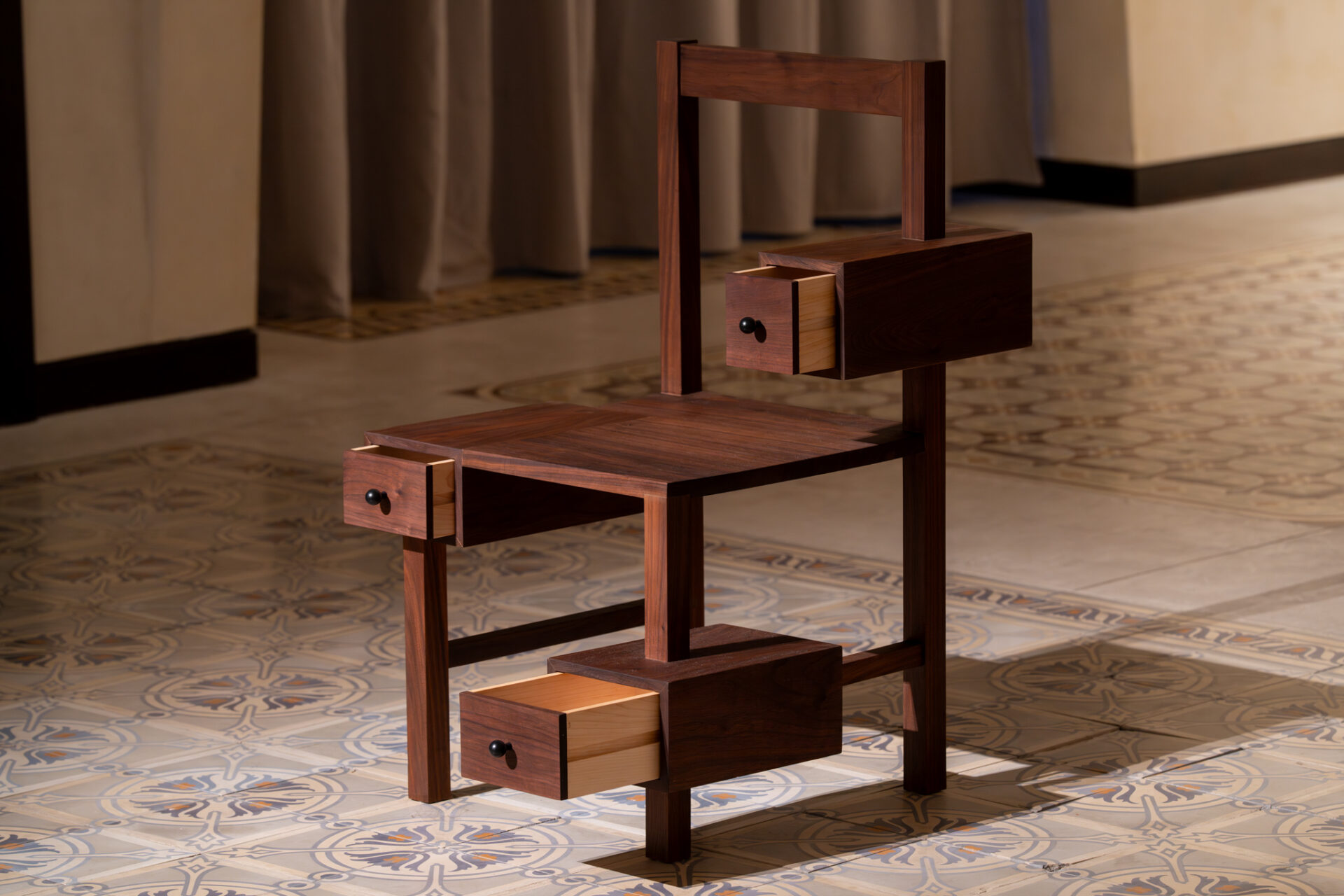 Roee Ben Yehuda, Drawer Chair, 2024, walnut and maple wood, 46×48×90 cm<br />
Carpentry: Lihi Donski<br />
Photography: Daniel Hanoch